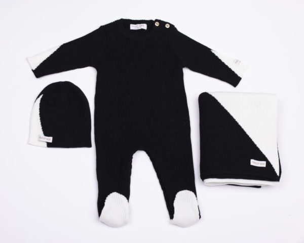RIBBED KNIT FOOTIE W/ HAT - Image 4